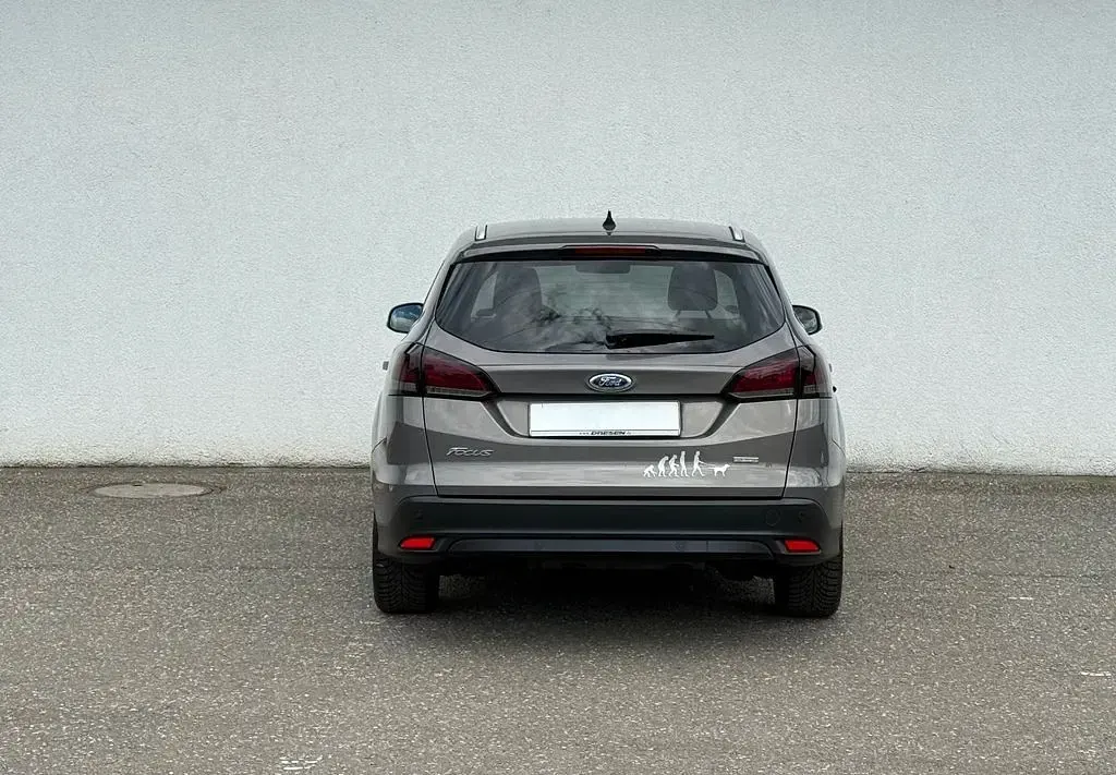Gebraucht Ford Focus Titanium 125 PS (91 kW) 2014 Braun Limousine