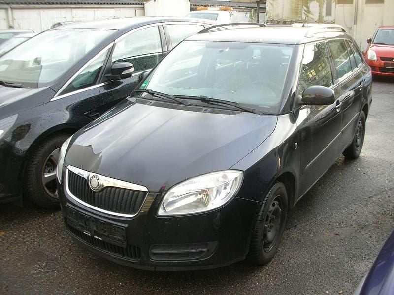 Schwarz Gebraucht 2008 Skoda Fabia Cool Edition Kombi | 675 € (Guter Preis) - Bild 1/4