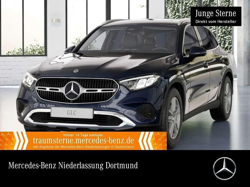 Blau Gebraucht 2022 Mercedes GLC200 Avantgarde SUV | 41.990 € (Guter Preis) - Bild 1/3