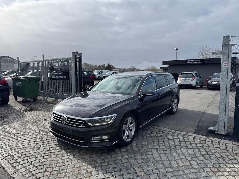Gebraucht VW Passat Highline 220 PS (161 kW) 2015 Schwarz Kombi