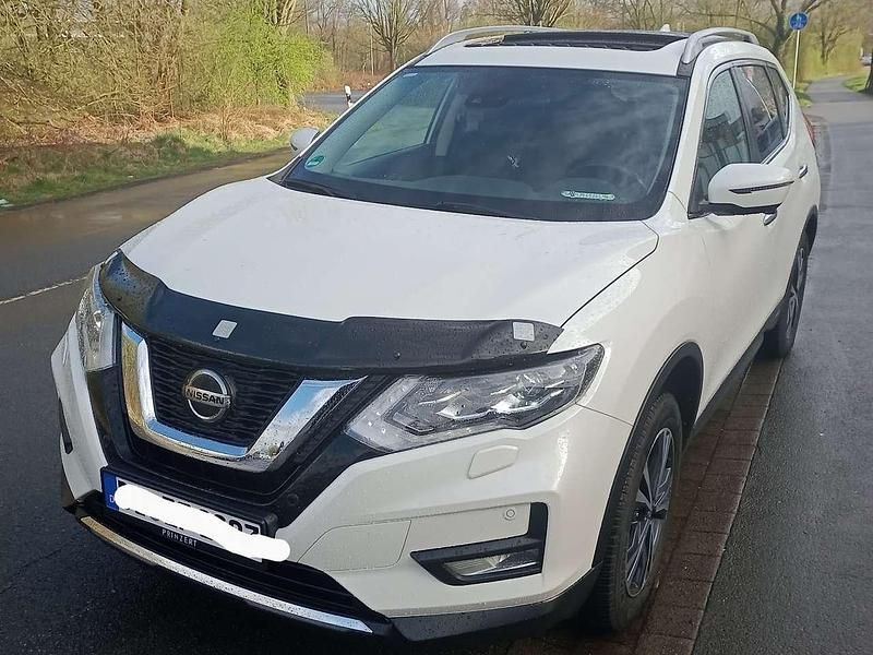 Weiß Gebraucht 2020 Nissan X-Trail N-Connecta SUV | 22.950 € (Fairer Preis) - Bild 1/4