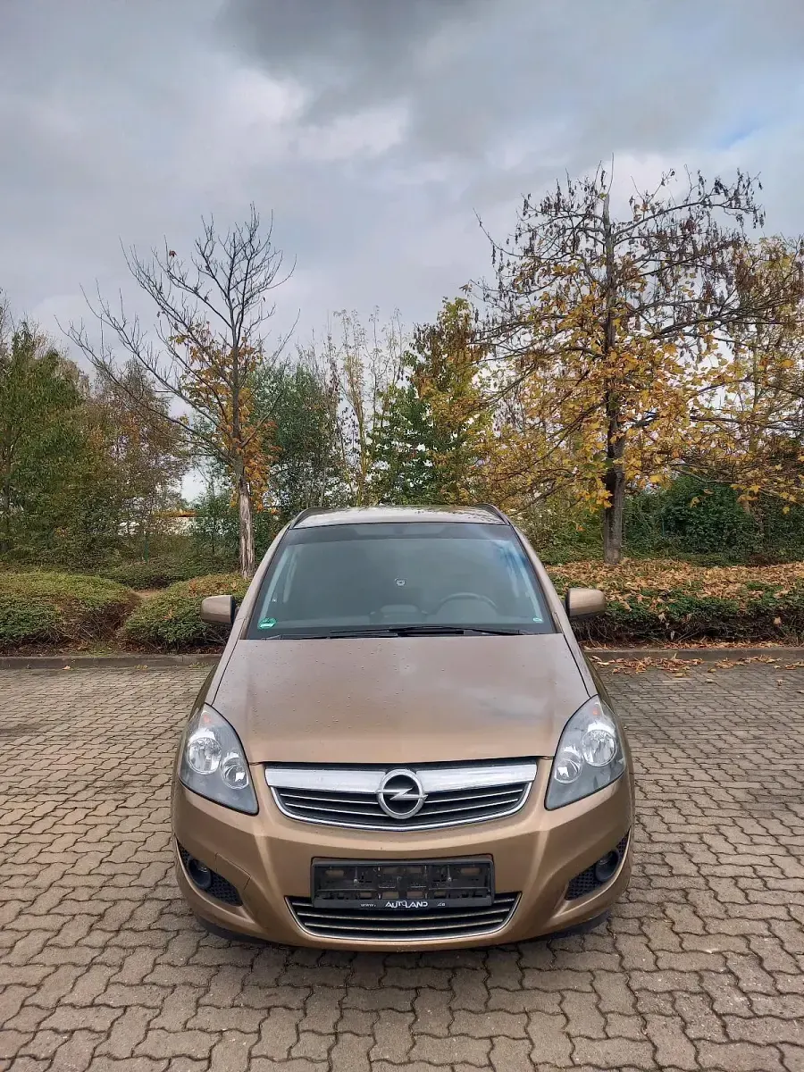 Używany Opel Zafira 2014 Brązowy Minivan