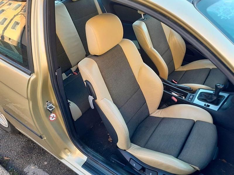 Gebraucht BMW 316 116 PS (85 kW) 2001 Beige Limousine