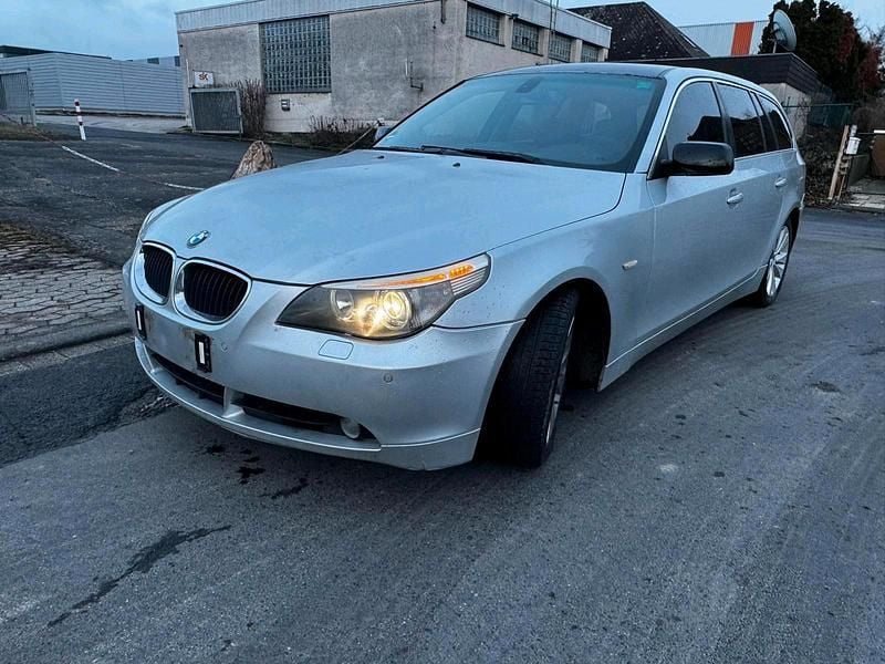 Second-hand BMW 525 177 CP (130 kW) 2006 Gri Break