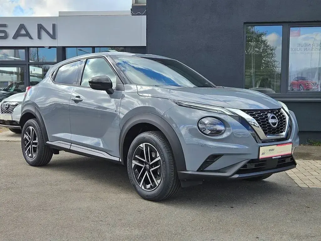 Neu Nissan Juke N-Connecta 117 PS (86 kW) 2026 Grau SUV
