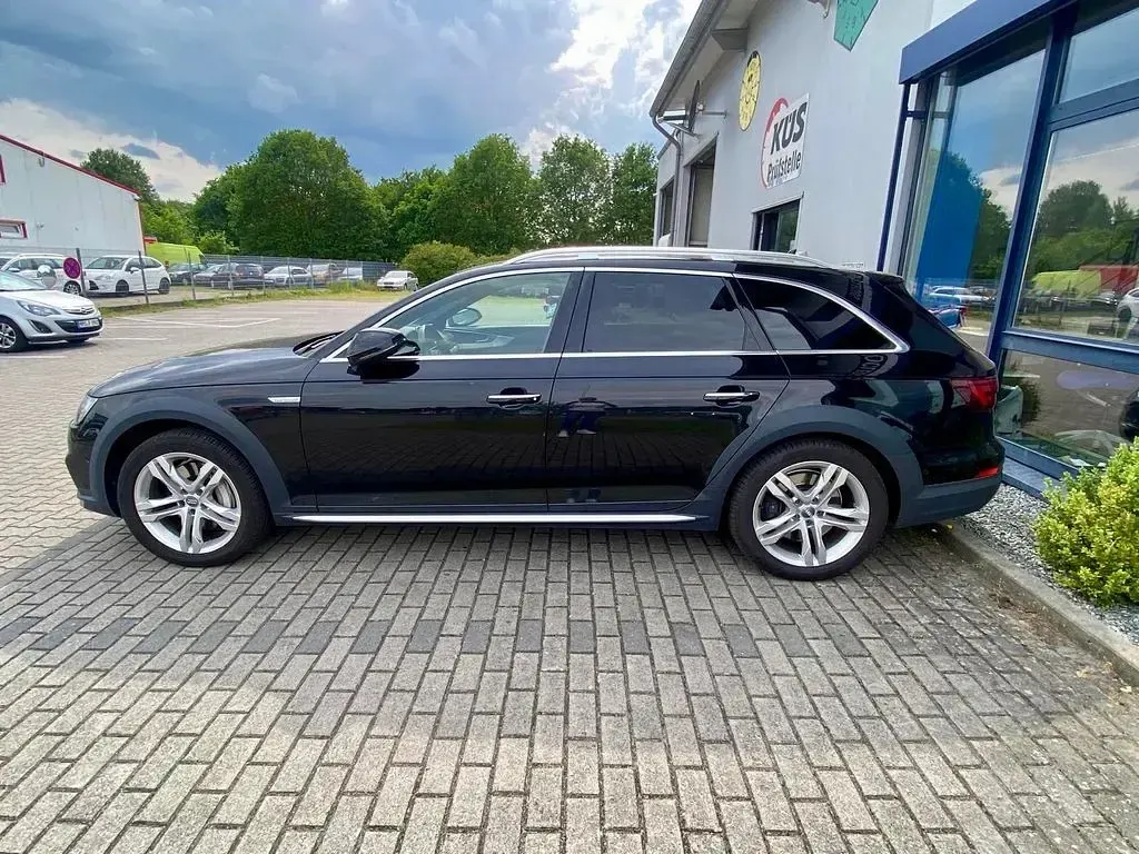Gebraucht Audi A4 Allroad Ambiente 252 PS (185 kW) 2018 Schwarz Kombi