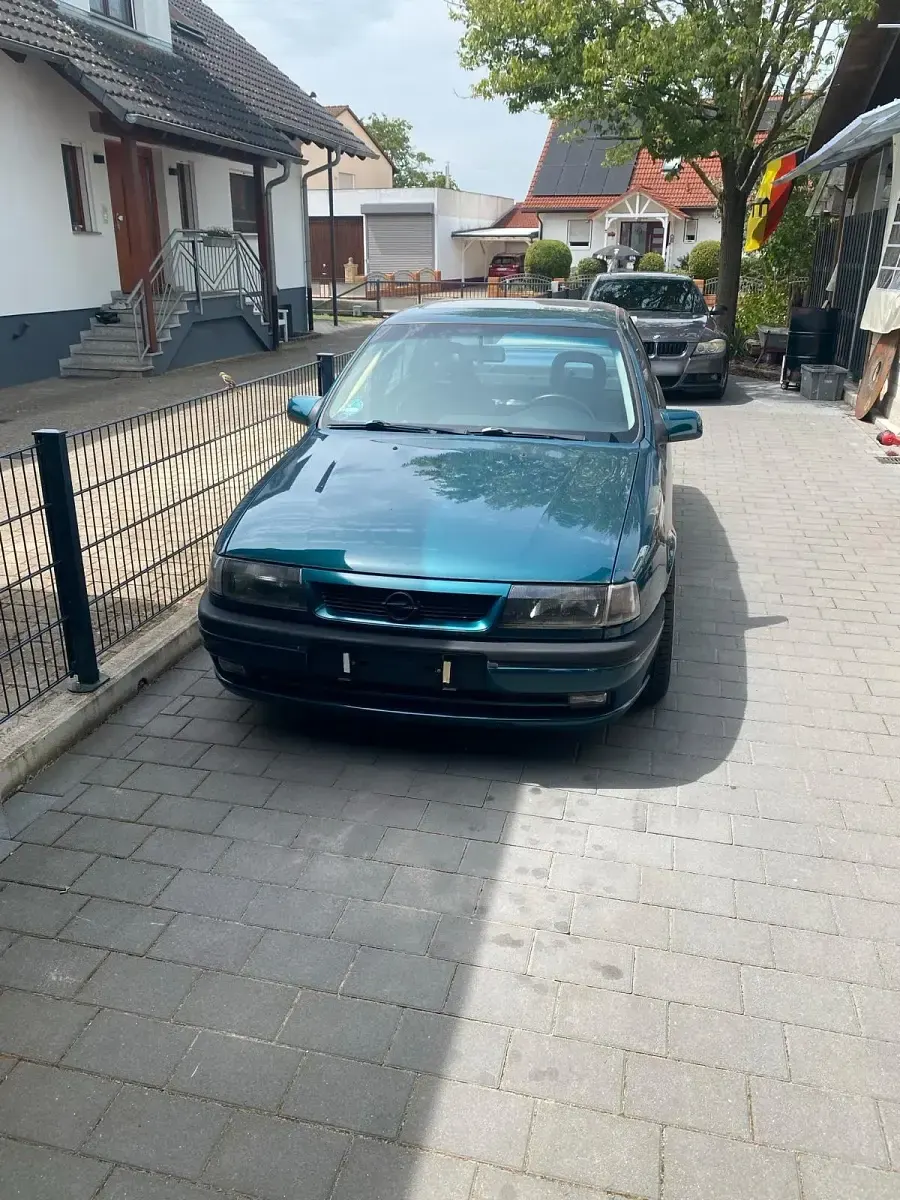 Gebraucht Opel Vectra 115 PS (84 kW) 1995 Limousine