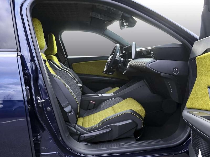 Neu Renault 5 E-Tech Iconic 89 kW (122 PS) 2026 Nachtblau+ dach black pearlsc Limousine