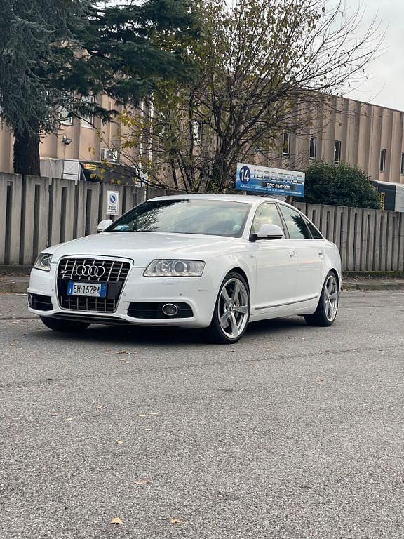 Weiß Gebraucht 2011 Audi A6 S-Line Limousine | 17.000 € - Bild 1/4