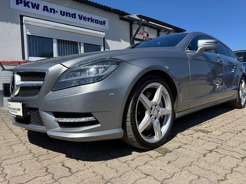 Silber Gebraucht 2012 Mercedes CLS500 Limousine | 21.999 € (Fairer Preis) - Bild 1/4