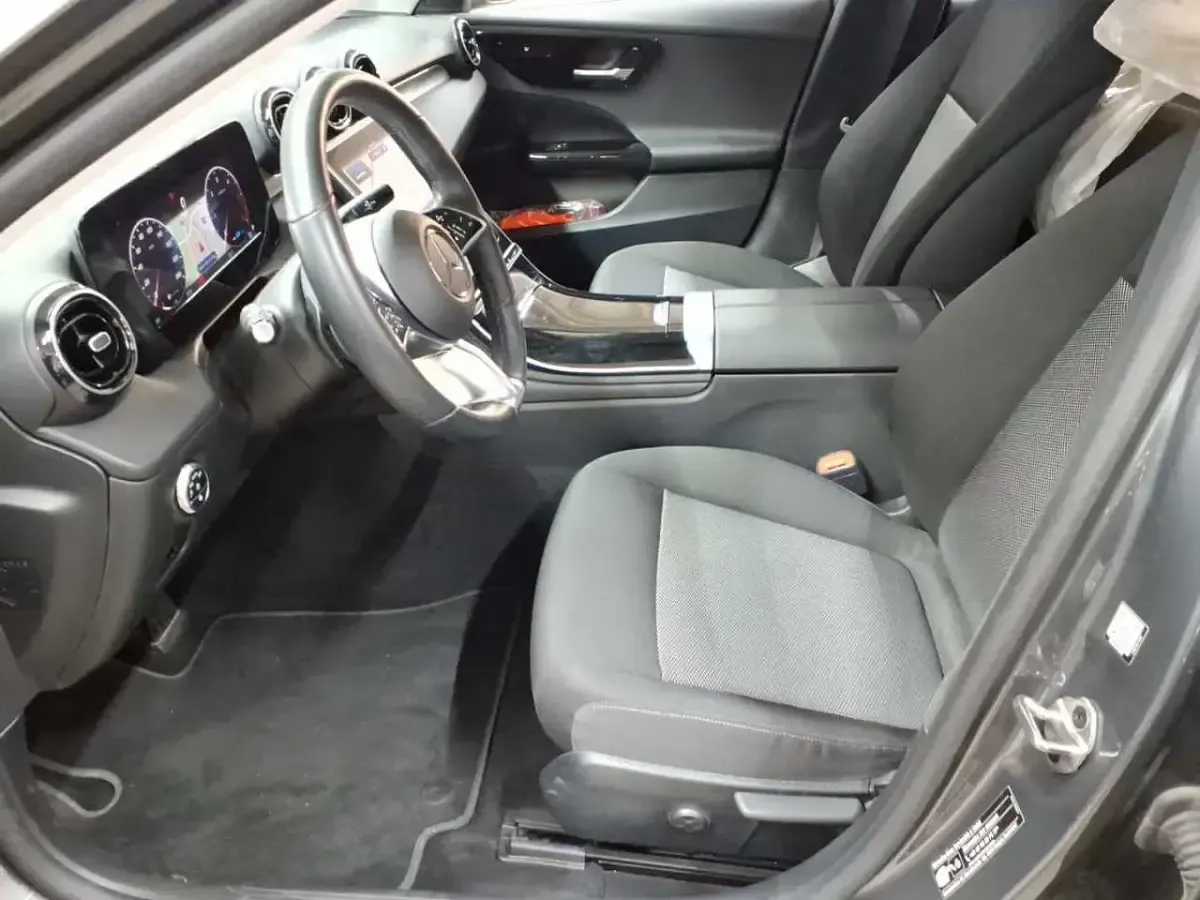 Gebraucht Mercedes C220 200 PS (147 kW) 2022 Selenitgrau metallic Kombi