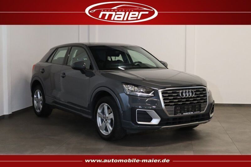 Grau Gebraucht 2020 Audi Q2 Sport SUV | 16.900 € (Guter Preis) - Bild 1/4