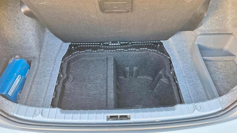 Gebraucht BMW 325 218 PS (160 kW) 2005 Silber Limousine