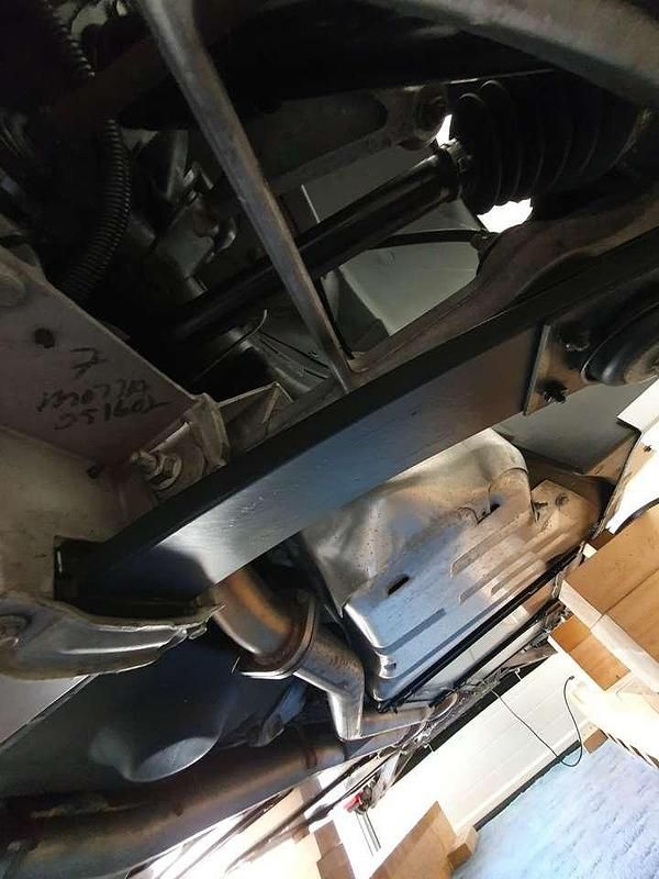 Second-hand Corvette C5 344 CP (253 kW) 2004 Argintiu Coupe