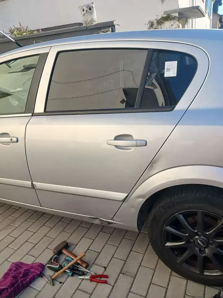 Gebraucht Opel Astra Edition 105 PS (77 kW) 2005 Limousine