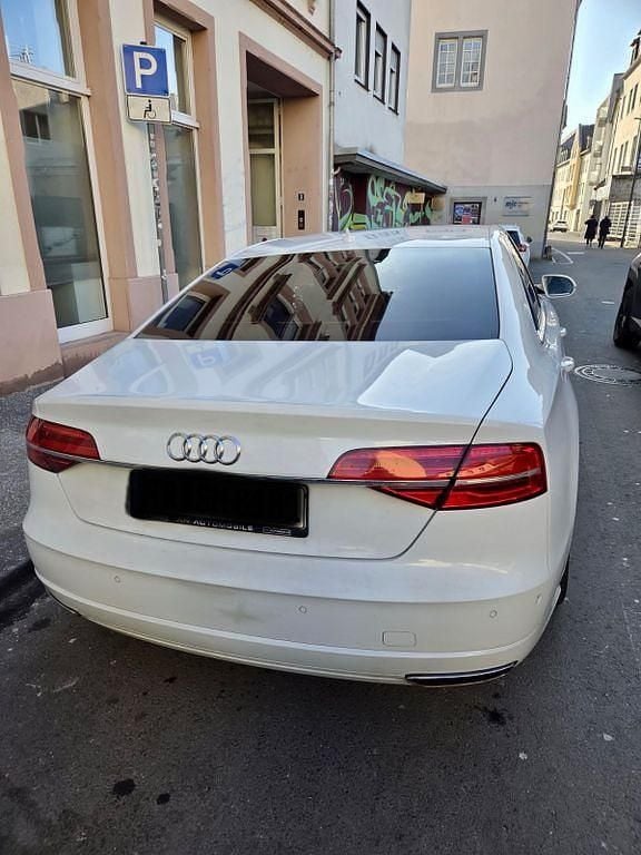 Gebraucht Audi A8 Ambiente 262 PS (192 kW) 2016 Weiß Limousine