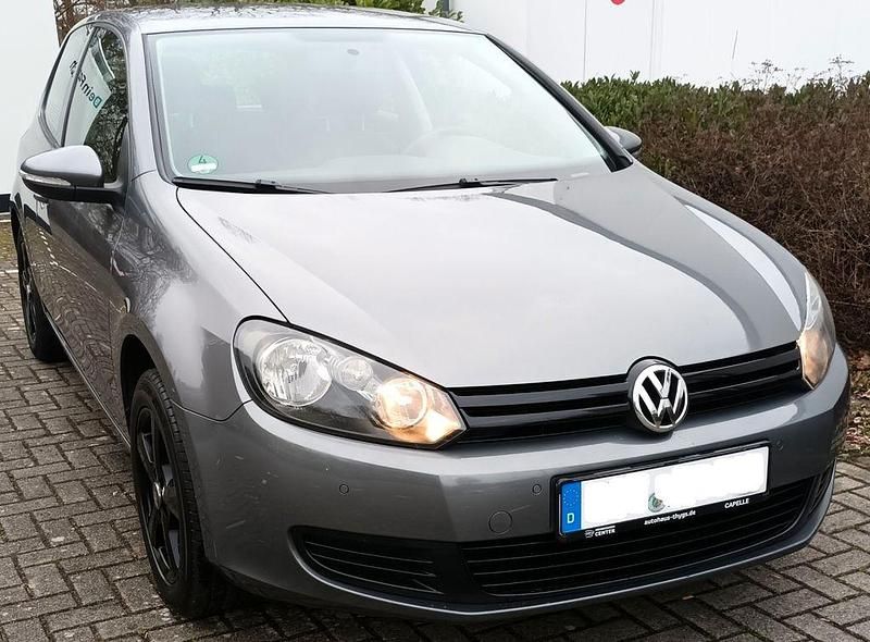 Gebraucht VW Golf VI 105 PS (77 kW) 2010 Grau Kleinwagen