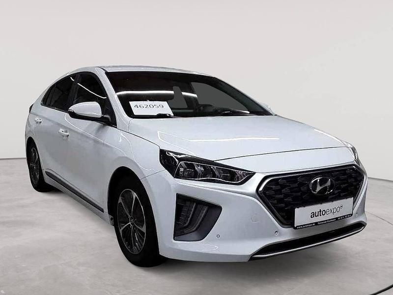 Polar white uni Gebraucht 2022 Hyundai Ioniq Advantage Limousine | 16.990 € (Superpreis) - Bild 1/4
