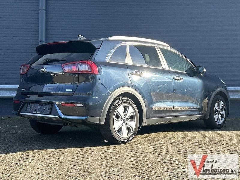 Gebraucht Kia Niro 141 PS (103 kW) 2019 Blau SUV