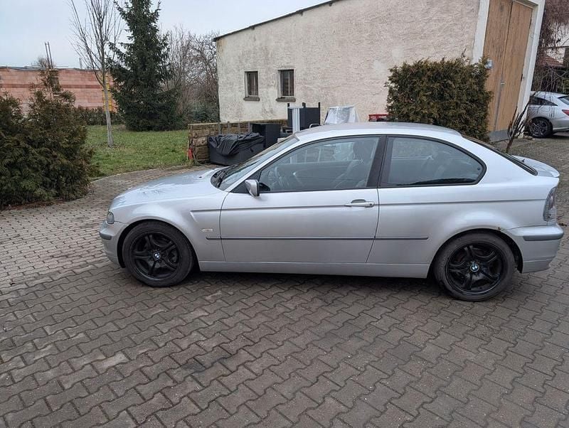 Gebraucht BMW 325 Sport Line 192 PS (141 kW) 2002 Silber Coupé