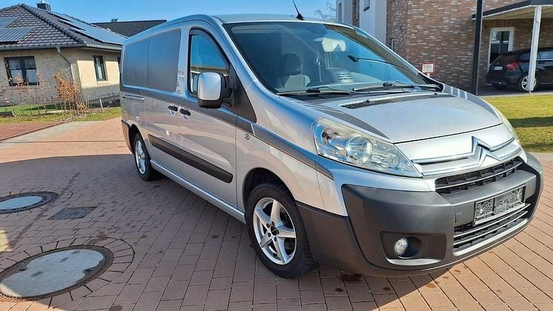 Gebraucht Citroën Jumpy 120 PS (88 kW) 2010 Silber Van / Kleinbus