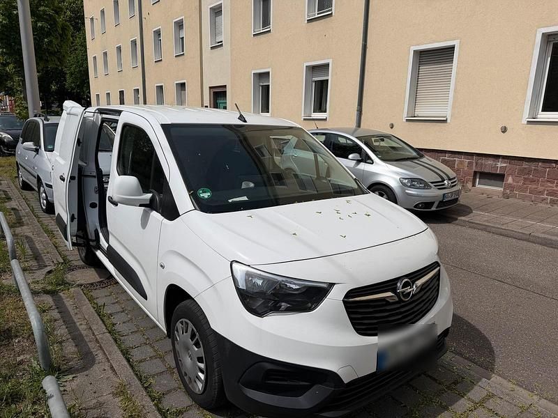 Second-hand Opel Combo 2019 Alb Monovolum