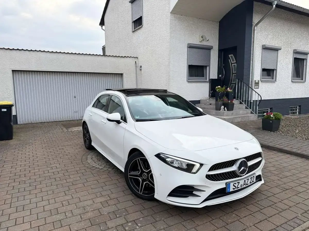 Gebraucht Mercedes A220 AMG line 190 PS (139 kW) 2019 Weiß Kleinwagen