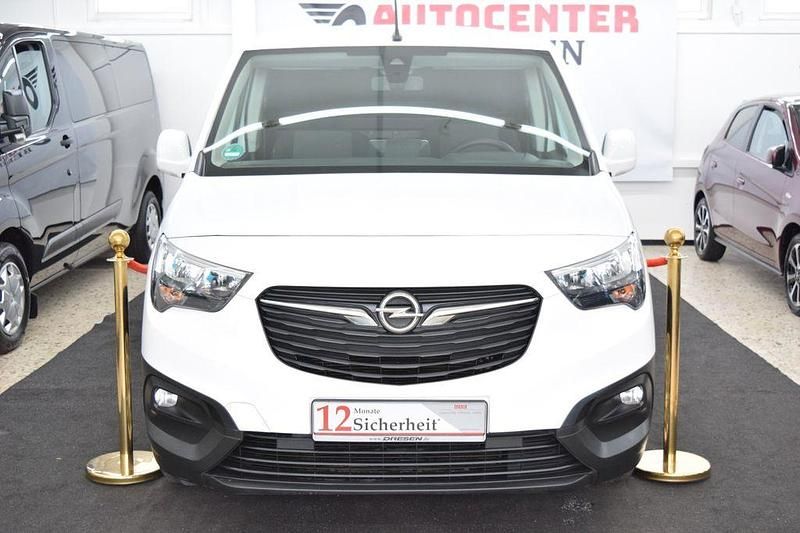 Weiß Gebraucht 2020 Opel Combo Edition Van / Kleinbus | 12.299 € (Fairer Preis) - Bild 1/4
