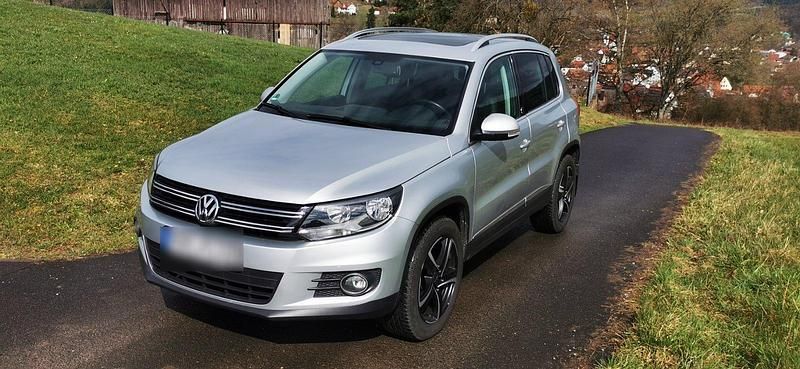 Gebraucht VW Tiguan Edition 200 PS (147 kW) 2017 Silber SUV