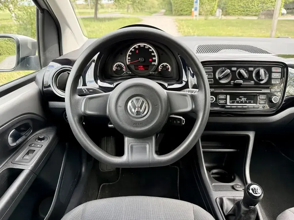 Usado VW up! 60 CV (44 kW) 2013 Gris Utilitario