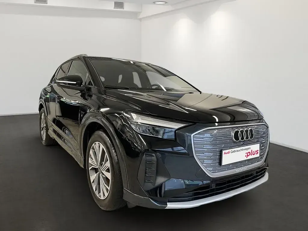 Gebraucht Audi Q4 e-tron Advanced 219 kW (299 PS) 2023 Mythosschwarz metallic SUV