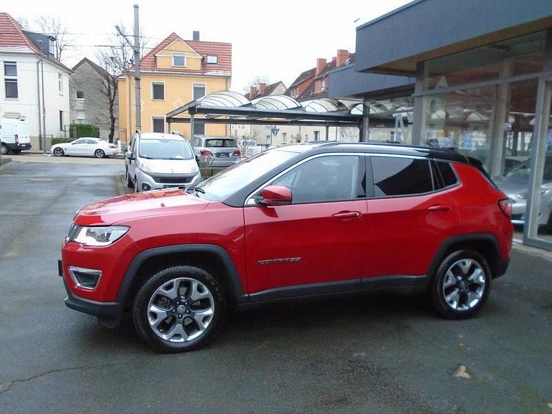 Gebraucht Jeep Compass Limited 170 PS (125 kW) 2019 Rot SUV