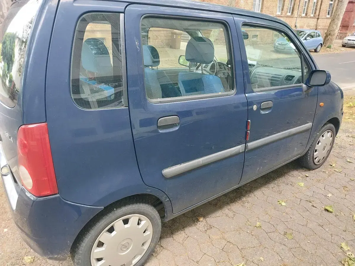 Occasion Opel Agila 56 ch (41 kW) 2001 Bleue Monospace