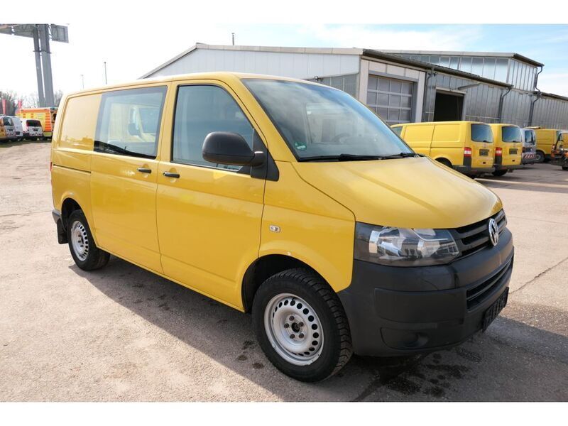 Gebraucht VW T5 84 PS (61 kW) 2013 Ginstergelb r1032 Van