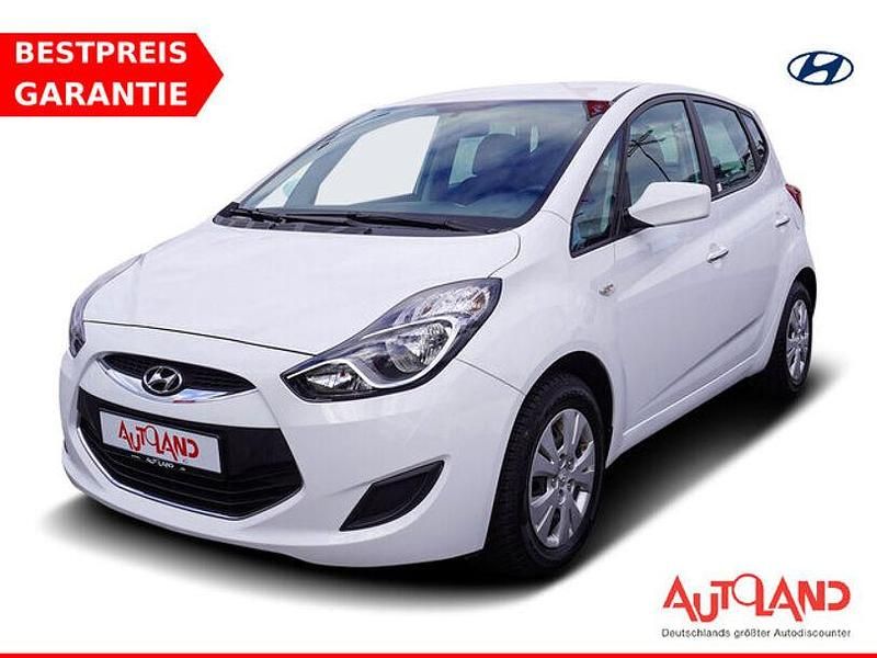 Weiß Gebraucht 2015 Hyundai ix20 Edition Van / Kleinbus | 9.990 € (Teuer) - Bild 1/4