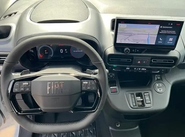 Neu Fiat Doblò 131 PS (96 kW) 2025 Weiß Van / Kleinbus