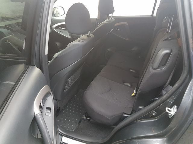 Gebraucht Toyota RAV4 Executive 152 PS (111 kW) 2006 Grau metallic SUV
