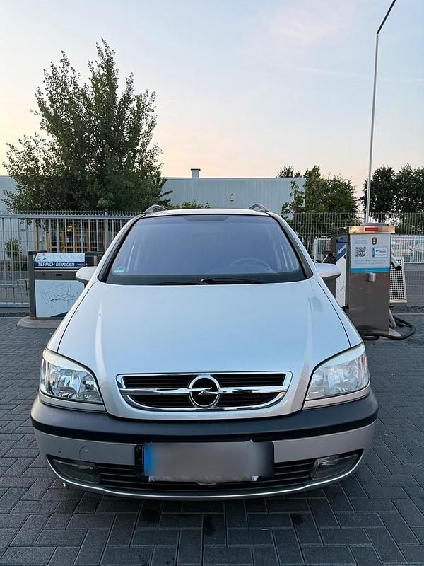 Silber Gebraucht 2004 Opel Zafira Van / Kleinbus | 1.600 € - Bild 1/4