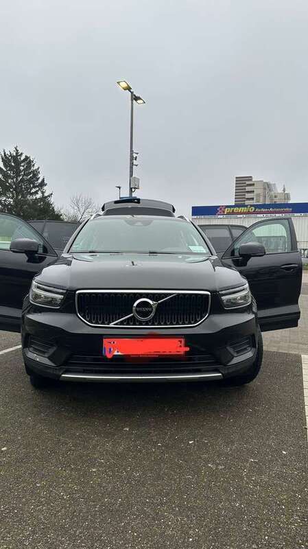 Gebraucht 2018 Volvo XC40 Momentum SUV | 19.500 € (Superpreis) - Bild 1/4
