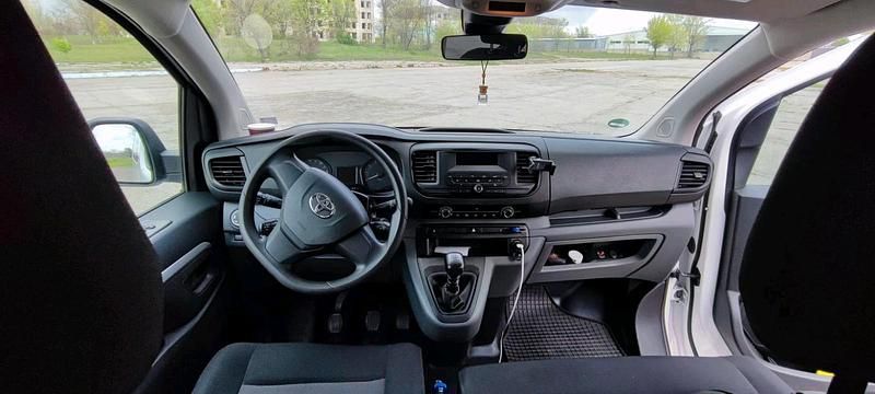 Gebraucht Toyota Proace 122 PS (89 kW) 2019 Weiß Van / Kleinbus