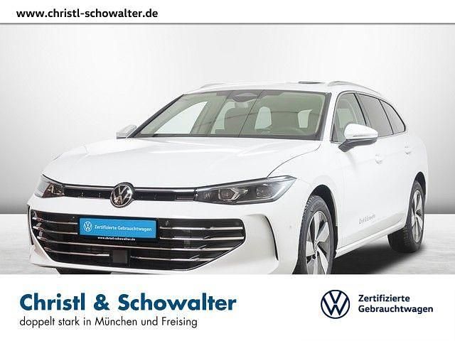 Gebraucht VW Passat Elegance 150 PS (110 kW) 2024 Pure white Kombi