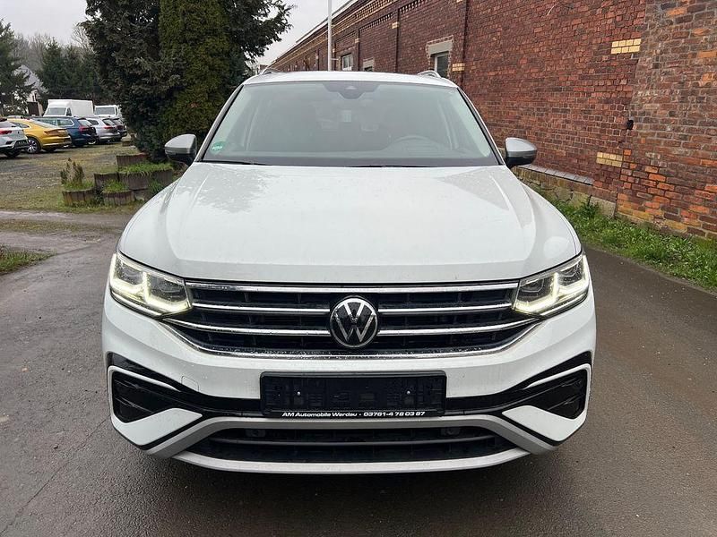 Gebraucht VW Tiguan Allspace Elegance 150 PS (110 kW) 2023 Weiß SUV