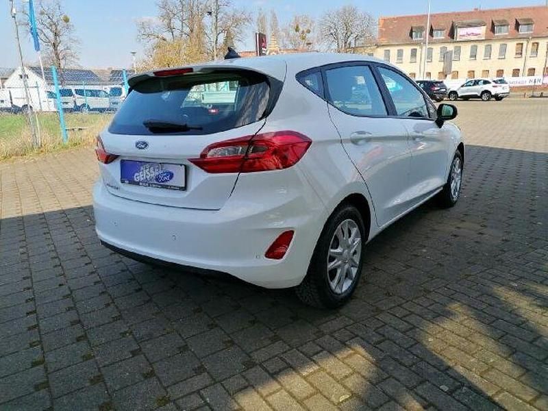 Gebraucht Ford Fiesta Trend 75 PS (55 kW) 2021 Weiß Kleinwagen