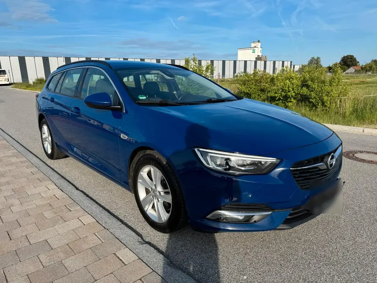 Gebraucht Opel Insignia 170 PS (125 kW) 2018 Blau Kombi