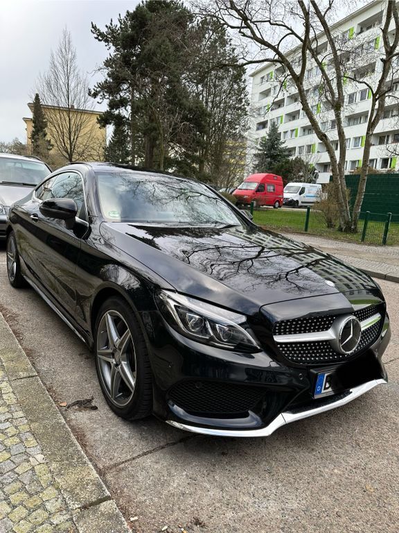 Schwarz Gebraucht 2016 Mercedes C300 AMG Coupé | 29.850 € (Fairer Preis) - Bild 1/4