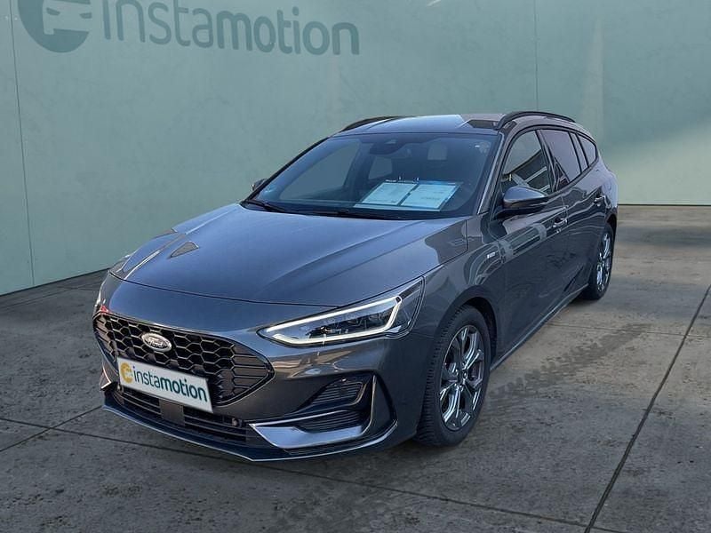 Grau Gebraucht 2023 Ford Focus ST-Line Kombi | 26.499 € (Fairer Preis) - Bild 1/4