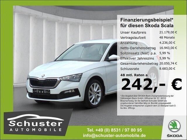 Weiss Gebraucht 2024 Skoda Scala Style Kleinwagen | 21.179 € (Fairer Preis) - Bild 1/4