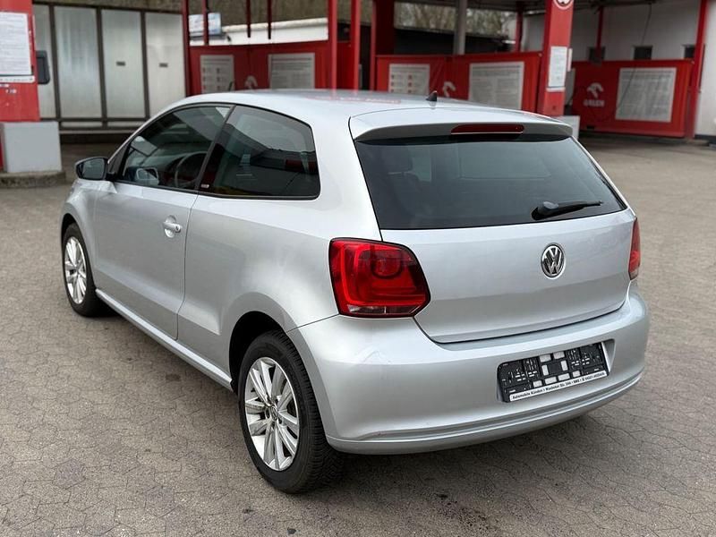 Gebraucht VW Polo Style 60 PS (44 kW) 2011 Silber Kleinwagen