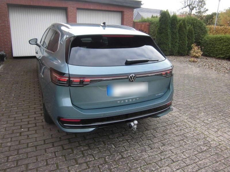 Gebraucht VW Passat Elegance 195 PS (143 kW) 2025 Andere farben Kombi
