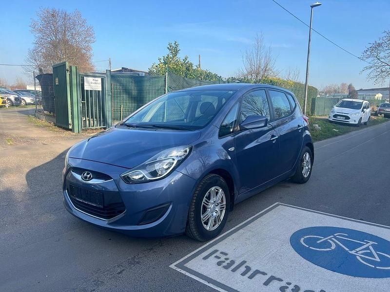 Gebraucht Hyundai ix20 Edition 116 PS (85 kW) 2013 Blau Kleinwagen